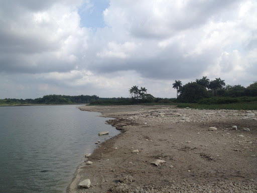 Presa Mampostón de San José de las Lajas