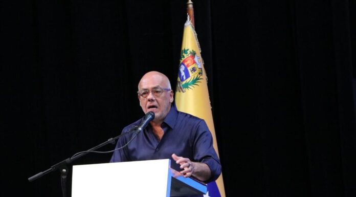 Convocan en Venezuela a crear frente para derrocar el fascismo