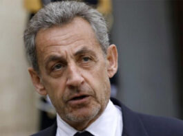 Ingresa a prisión expresidente francés, un hecho sin precedentes