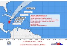 Melissa comienza a moverse lentamente al norte-nordeste