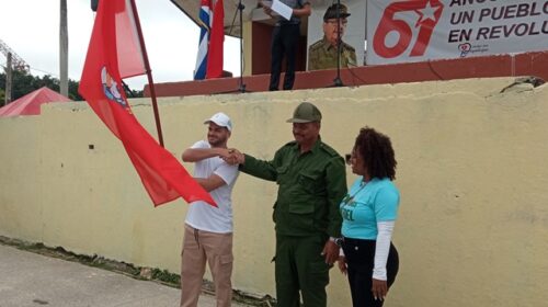 Abanderan Destacamento Juvenil