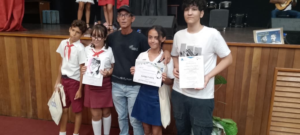 Premiados ganadores del concurso Nacional Leer a Martí en San José de las Lajas