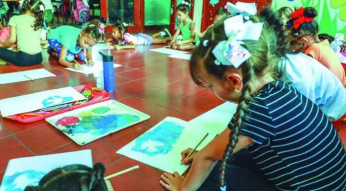 Presidente Díaz-Canel felicita a niños cubanos en Día Internacional de la Infancia