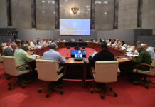 En Cuba aprueban ruta para implementar transformaciones económicas y sociales