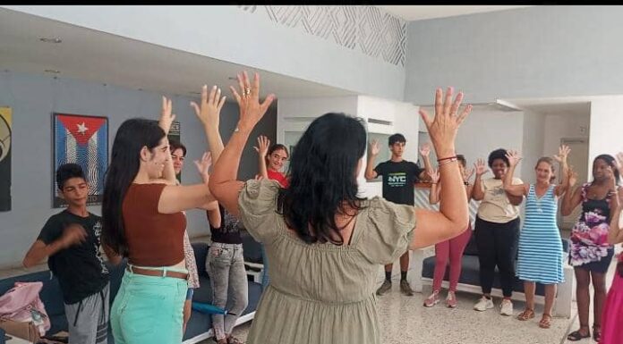 Ofrece la ANSOC en Mayabeque un curso de Lengua de Señas Cubana