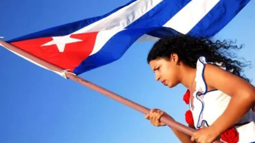 Autoridades cubanas felicitan a las federadas en su día