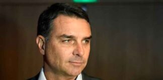 Confirman investigación contra Flávio Bolsonaro por filme Dark Horse
