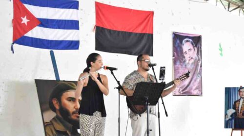 Cubanos en Nicaragua celebran los CDR y denuncian bloqueo de EEUU