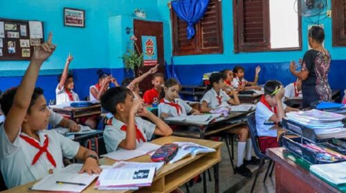 El futuro se escribe en las aulas