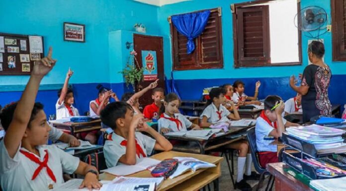 El futuro se escribe en las aulas